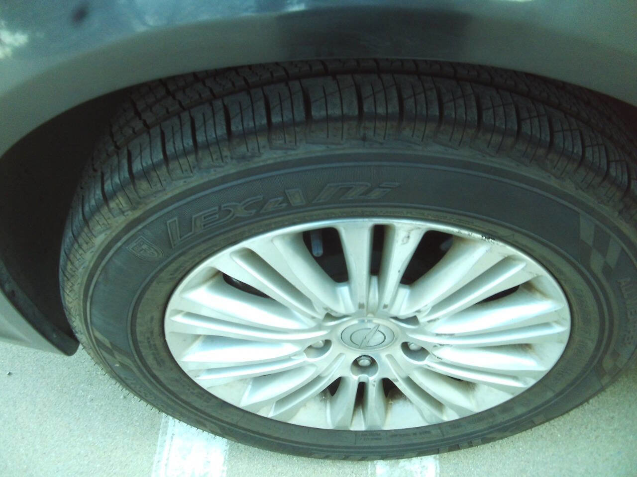 Used 2012 Chrysler Town & Country Limited w/ Luxury Group image 29