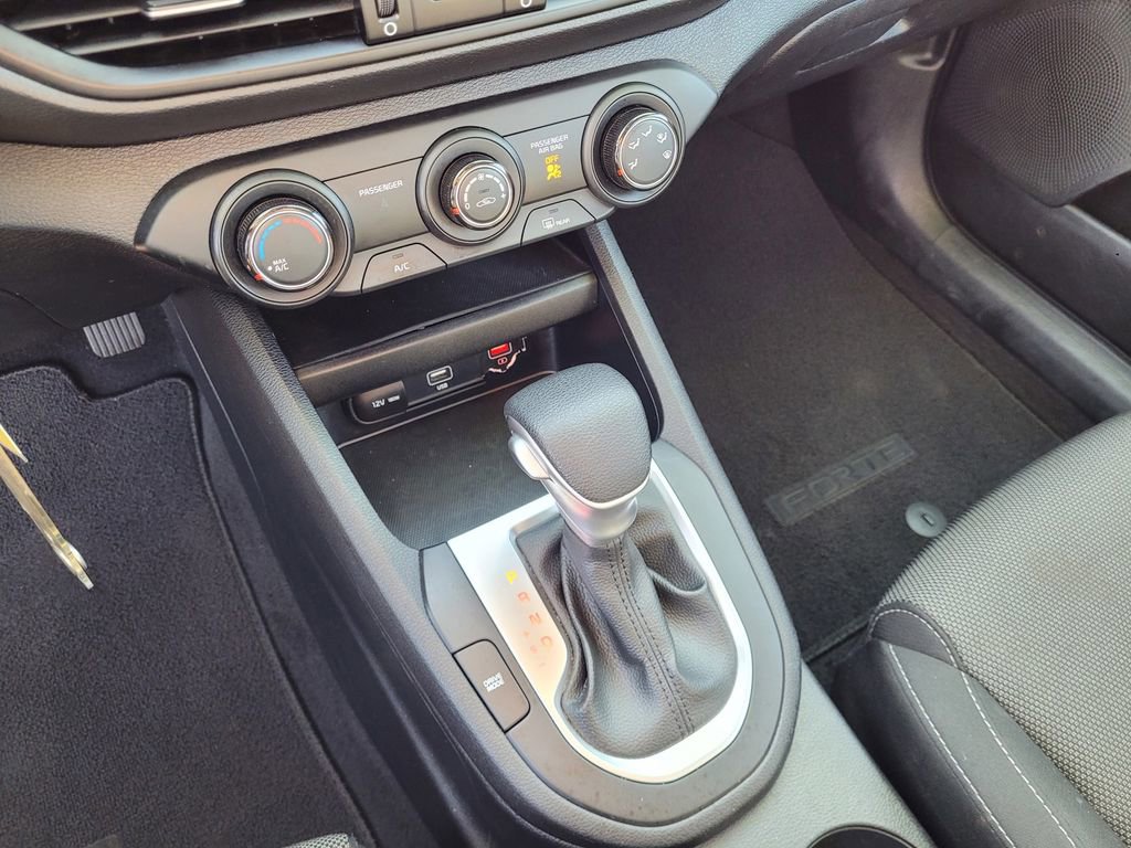 Used 2024 Kia Forte LXS FWD image 19
