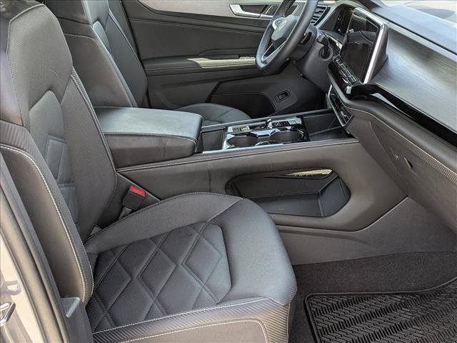Used 2024 Volkswagen Atlas Cross Sport SE w/ Panoramic Sunroof Package AWD/4WD image 21