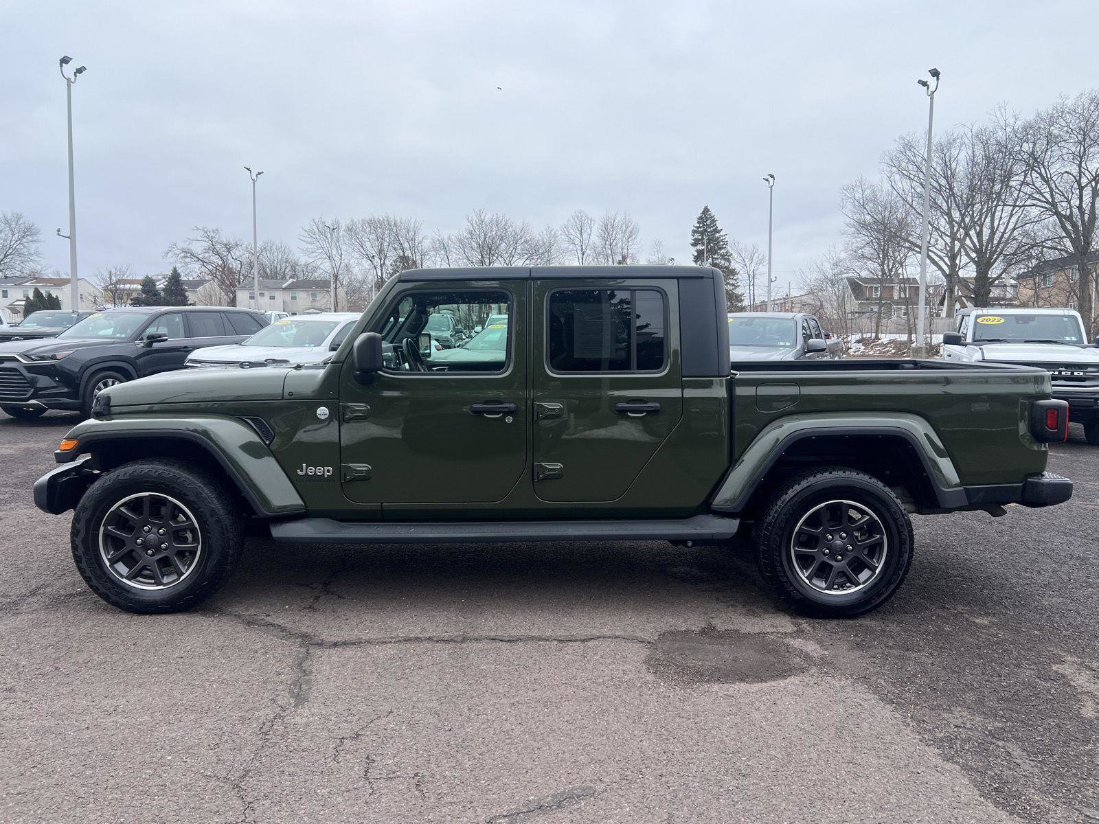 Used 2021 Jeep Gladiator Overland image 4