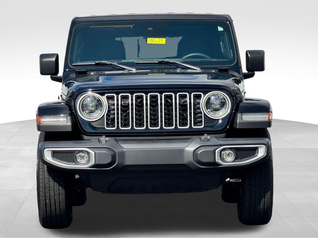 Used 2024 Jeep Wrangler Unlimited Sahara AWD/4WD image 2