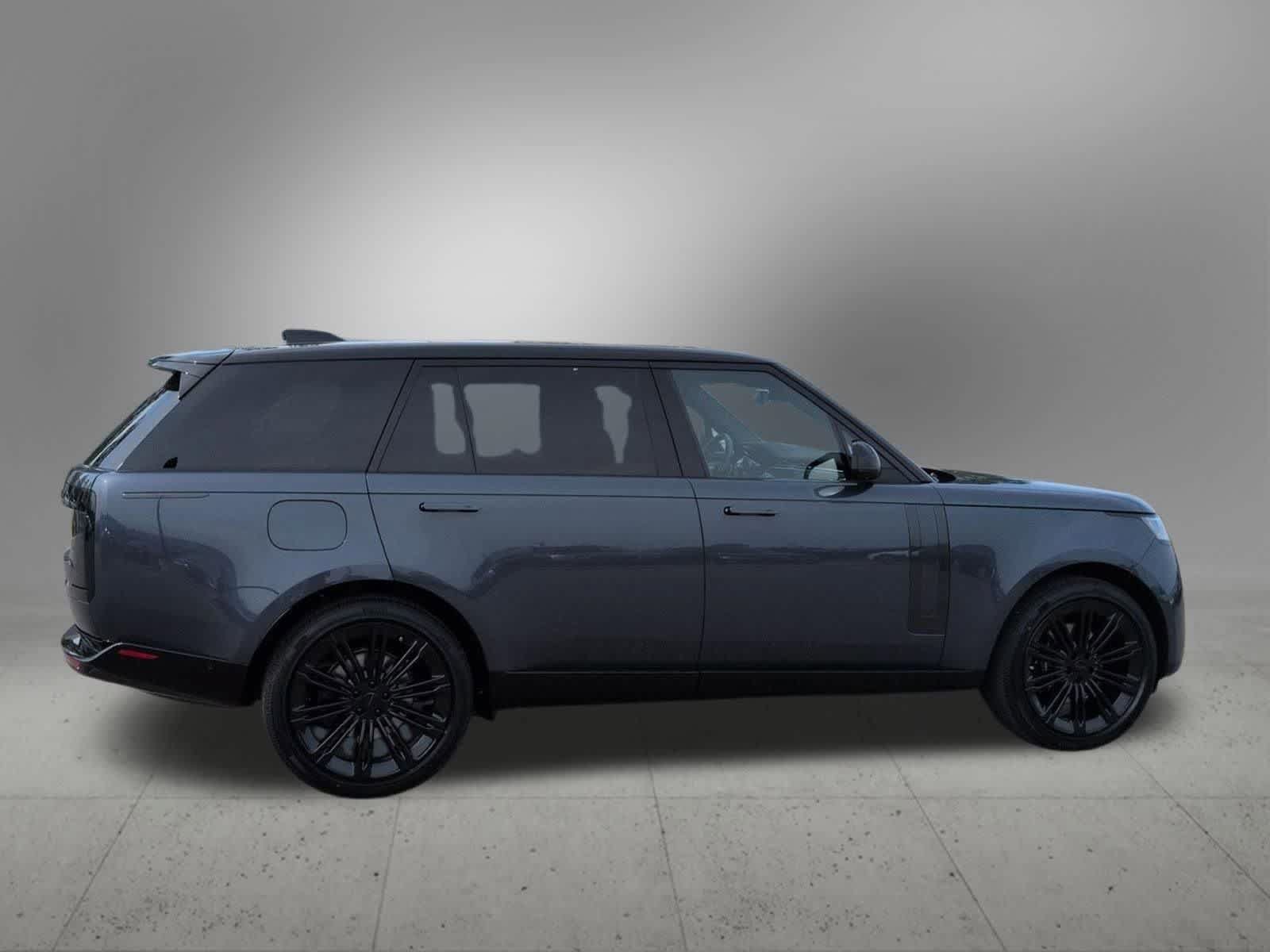 New 2026 Land Rover Range Rover Long Wheelbase SE AWD/4WD image 7
