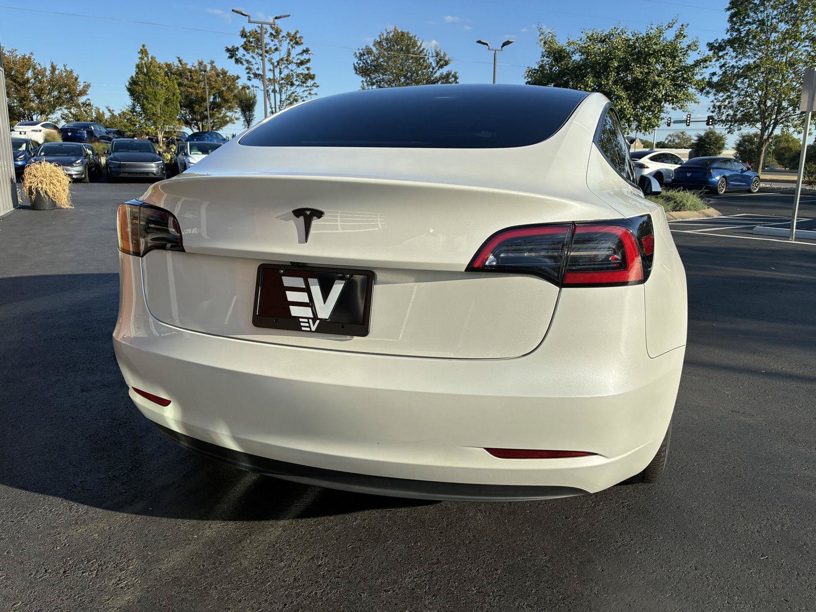 Used 2023 Tesla Model 3 Standard Range RWD image 5