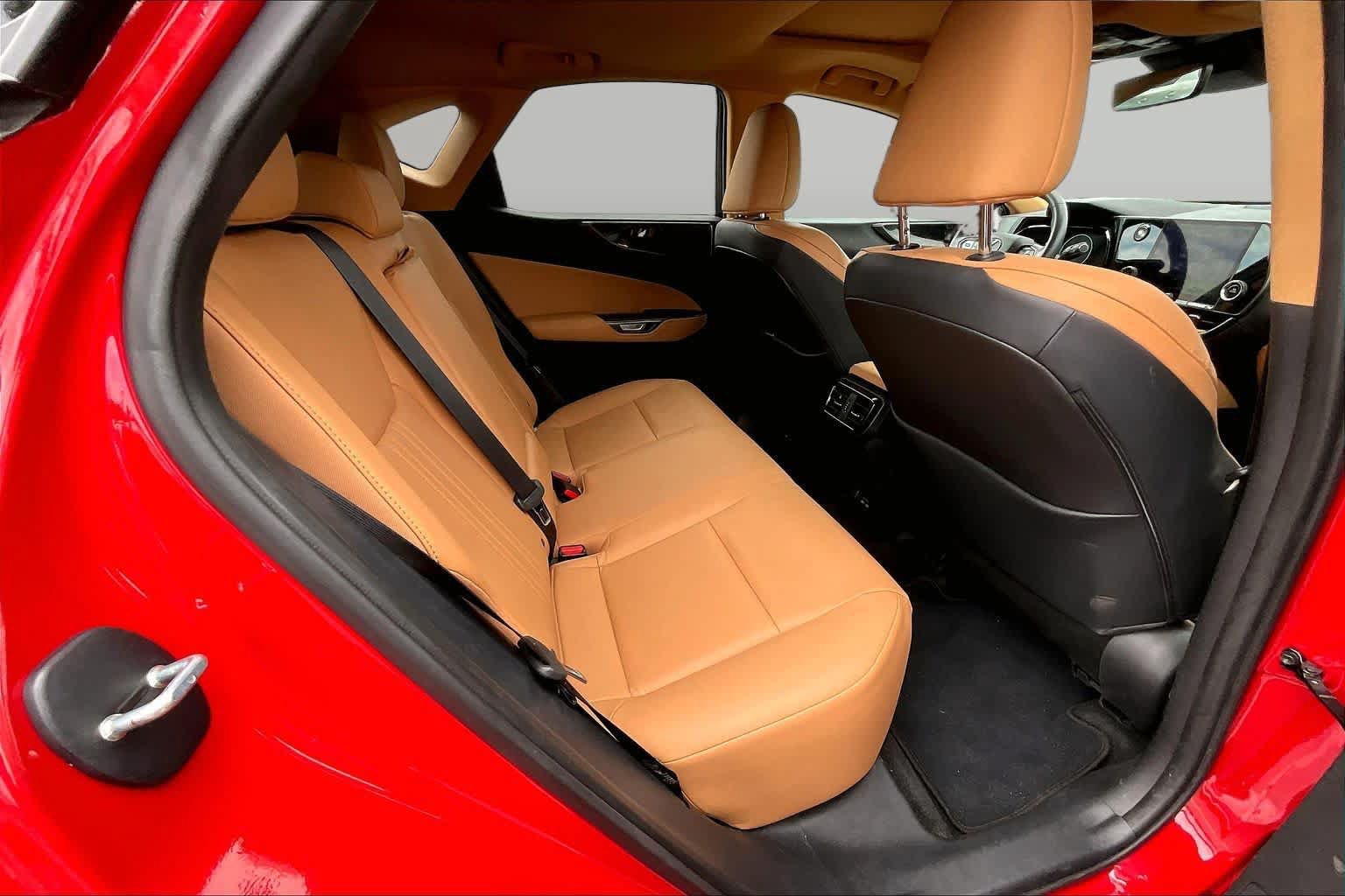 Used 2024 Lexus NX 250 FWD w/ Cold Area Package image 21