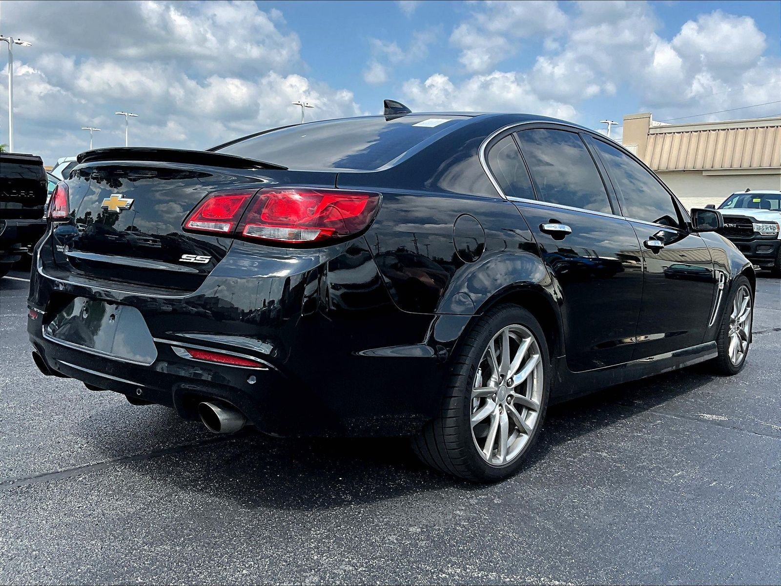 Used 2015 Chevrolet SS RWD image 6