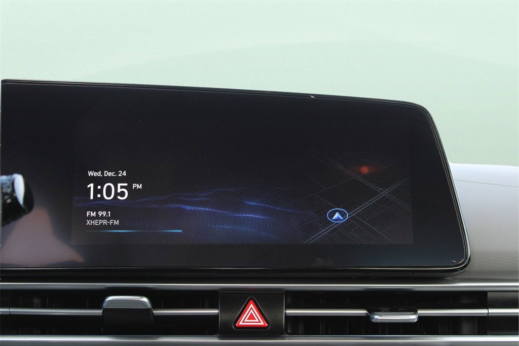 Used 2025 Hyundai Elantra SEL image 18