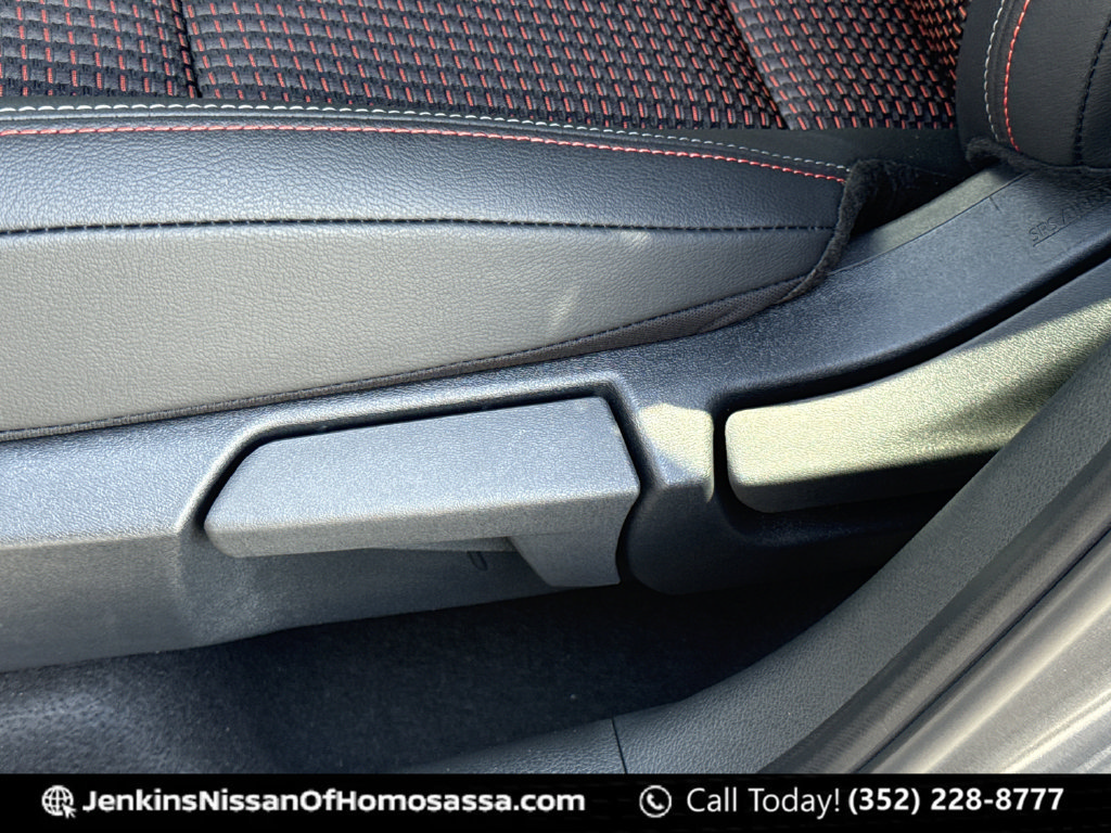 New 2026 Nissan Kicks SR w/ SR Premium Package FWD image 34