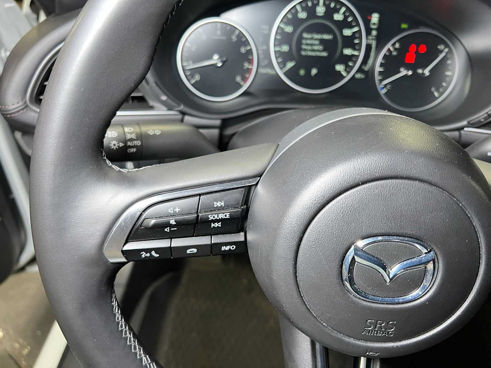 Used 2025 MAZDA MAZDA3 s Sport FWD image 27