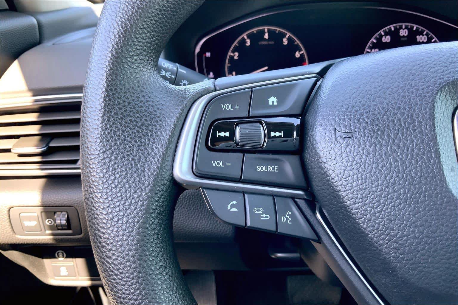 Used 2018 Honda Accord LX image 21