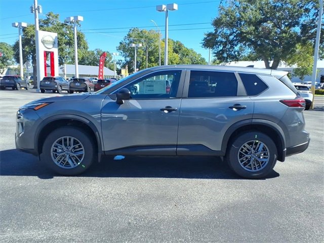 New 2026 Nissan Rogue S image 4