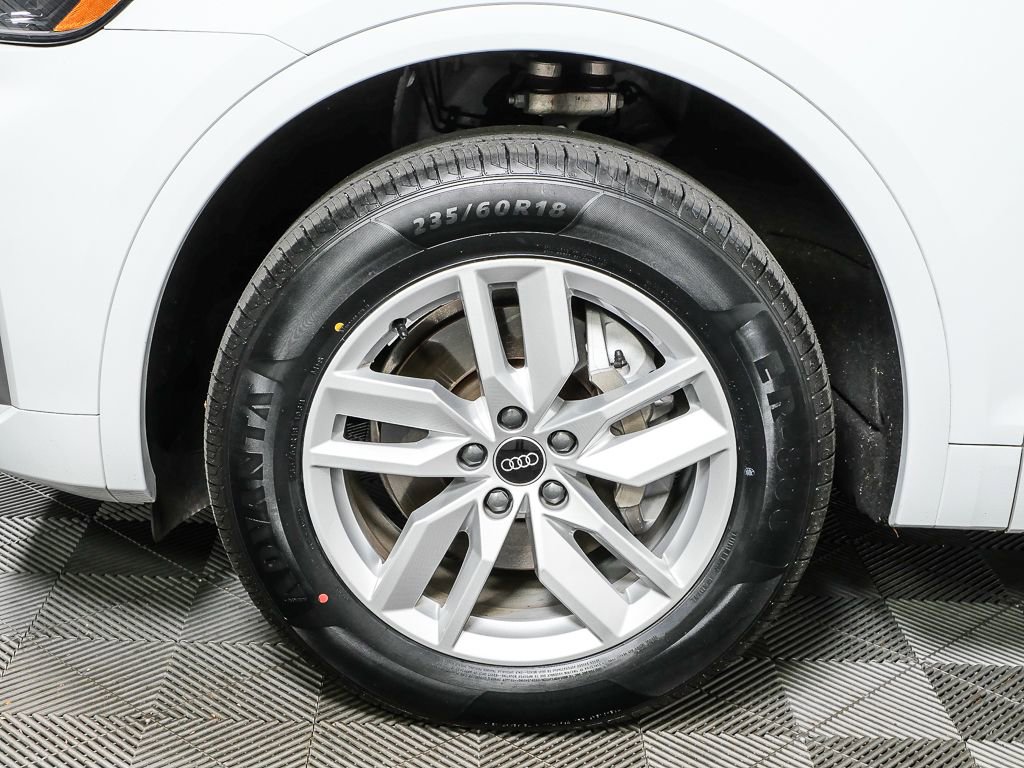 Used 2023 Audi Q5 2.0T Premium w/ Convenience Package image 37
