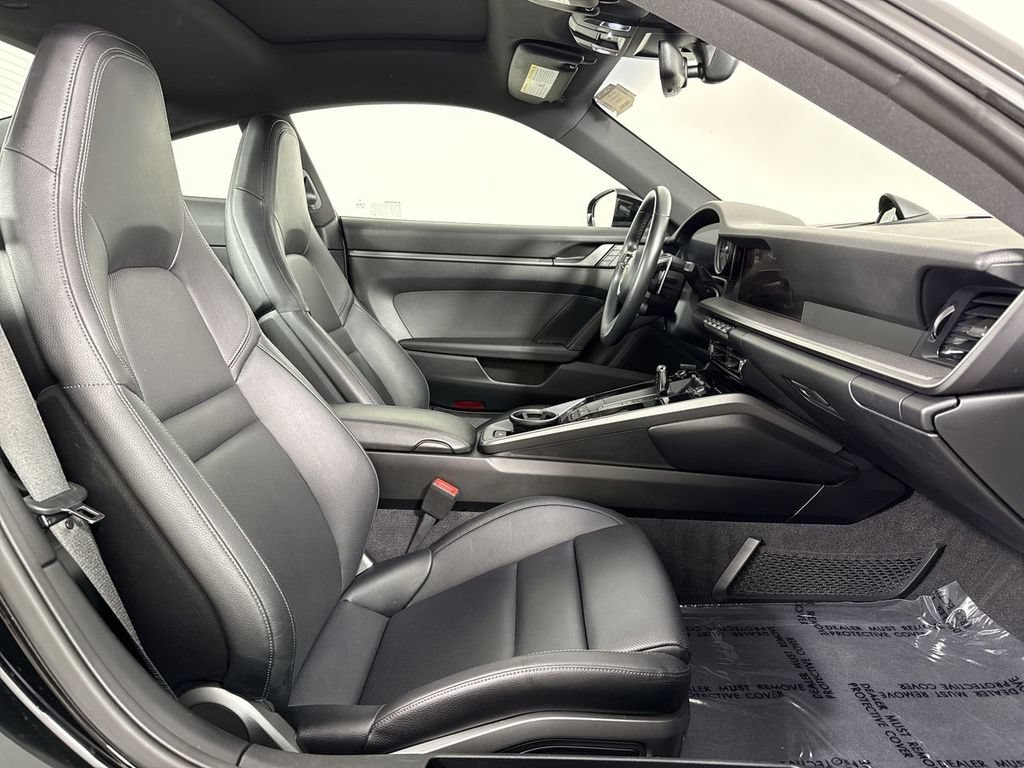Certified 2024 Porsche 911 Carrera 4 AWD/4WD image 24