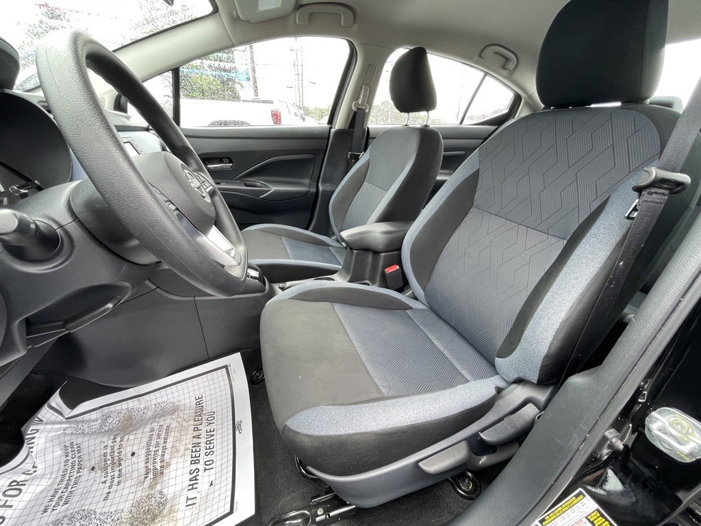 Used 2024 Nissan Versa SV image 10