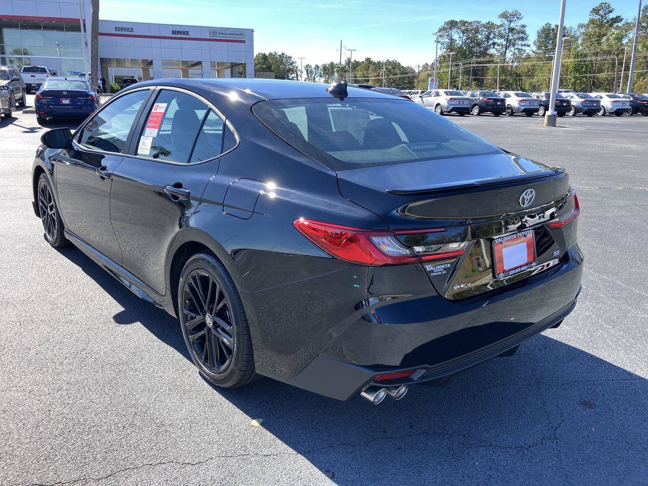 New 2026 Toyota Camry SE image 3