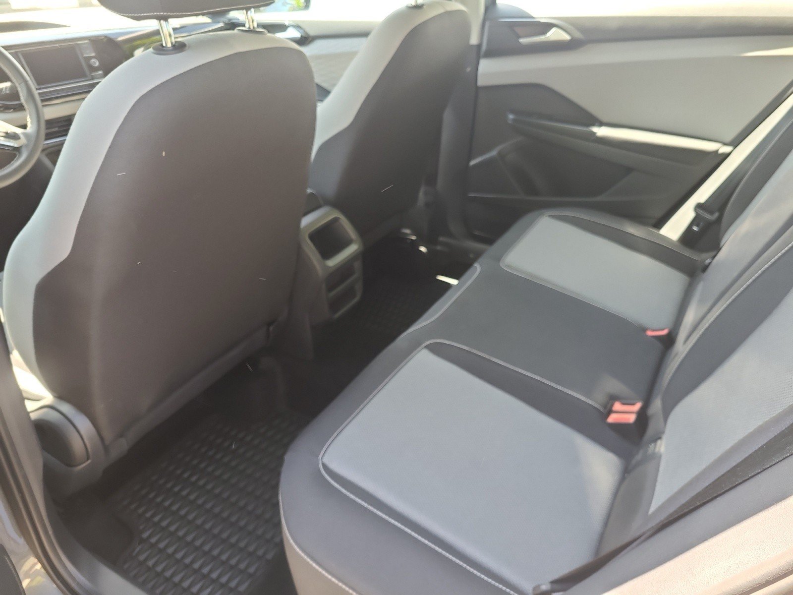 Used 2023 Volkswagen Taos S w/ Driver Assistance Package FWD image 32
