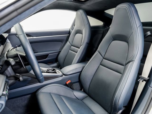 Certified 2025 Porsche 911 Carrera RWD image 5