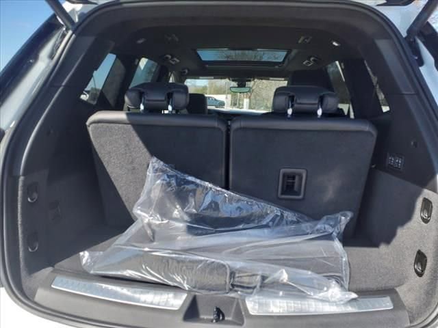 New 2025 Cadillac XT6 Premium Luxury w/ Platinum Package FWD image 21