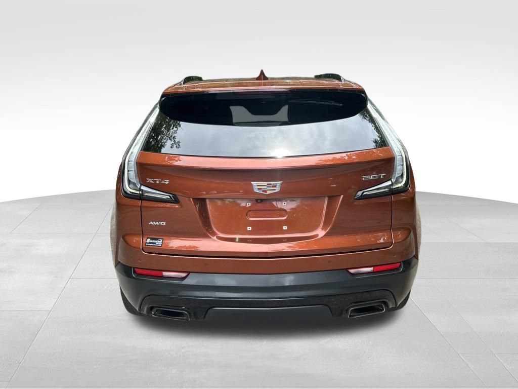 Used 2019 Cadillac XT4 Sport w/ Cold Weather Package AWD/4WD image 4