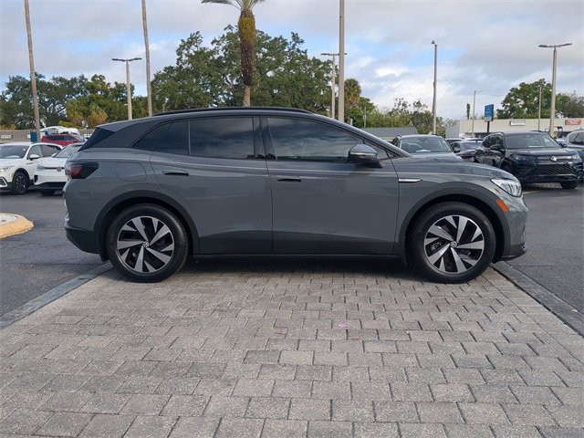 Certified 2023 Volkswagen ID.4 Pro image 3