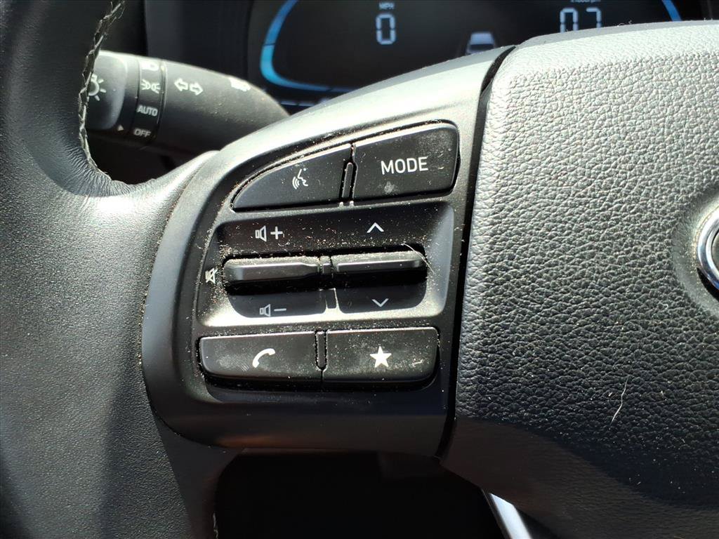 Used 2024 Hyundai Venue SEL FWD image 20