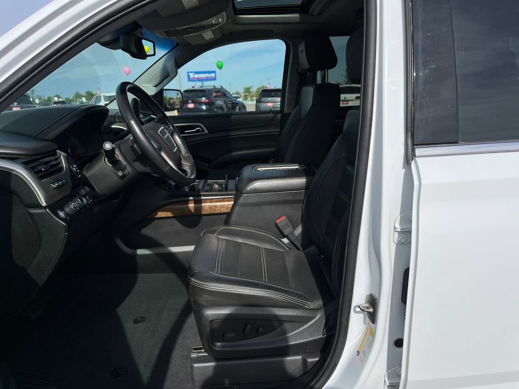 Used 2019 GMC Yukon Denali AWD/4WD image 16