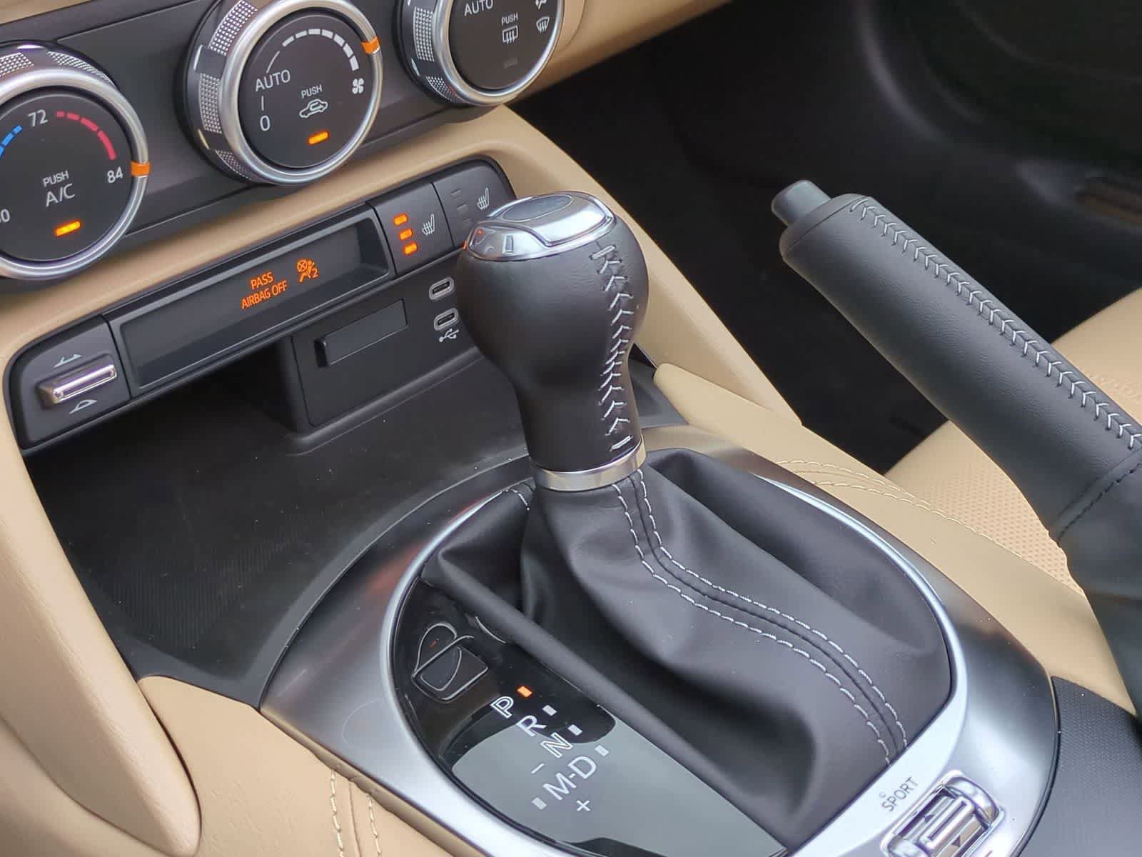New 2026 MAZDA MX-5 Miata RF Grand Touring w/ Weather Package RWD image 27