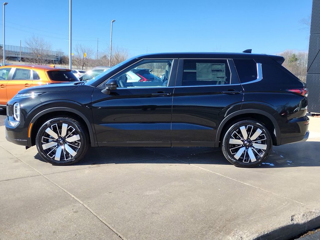 New 2026 Mitsubishi Outlander SE image 20