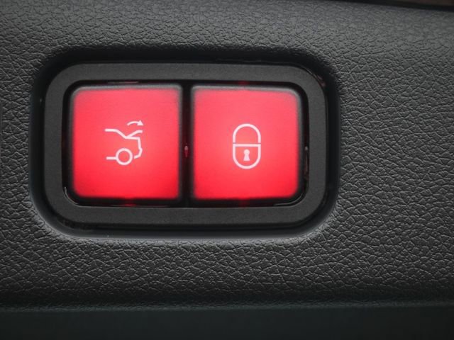 New 2026 Mercedes-Benz E 450 4MATIC Sedan image 25