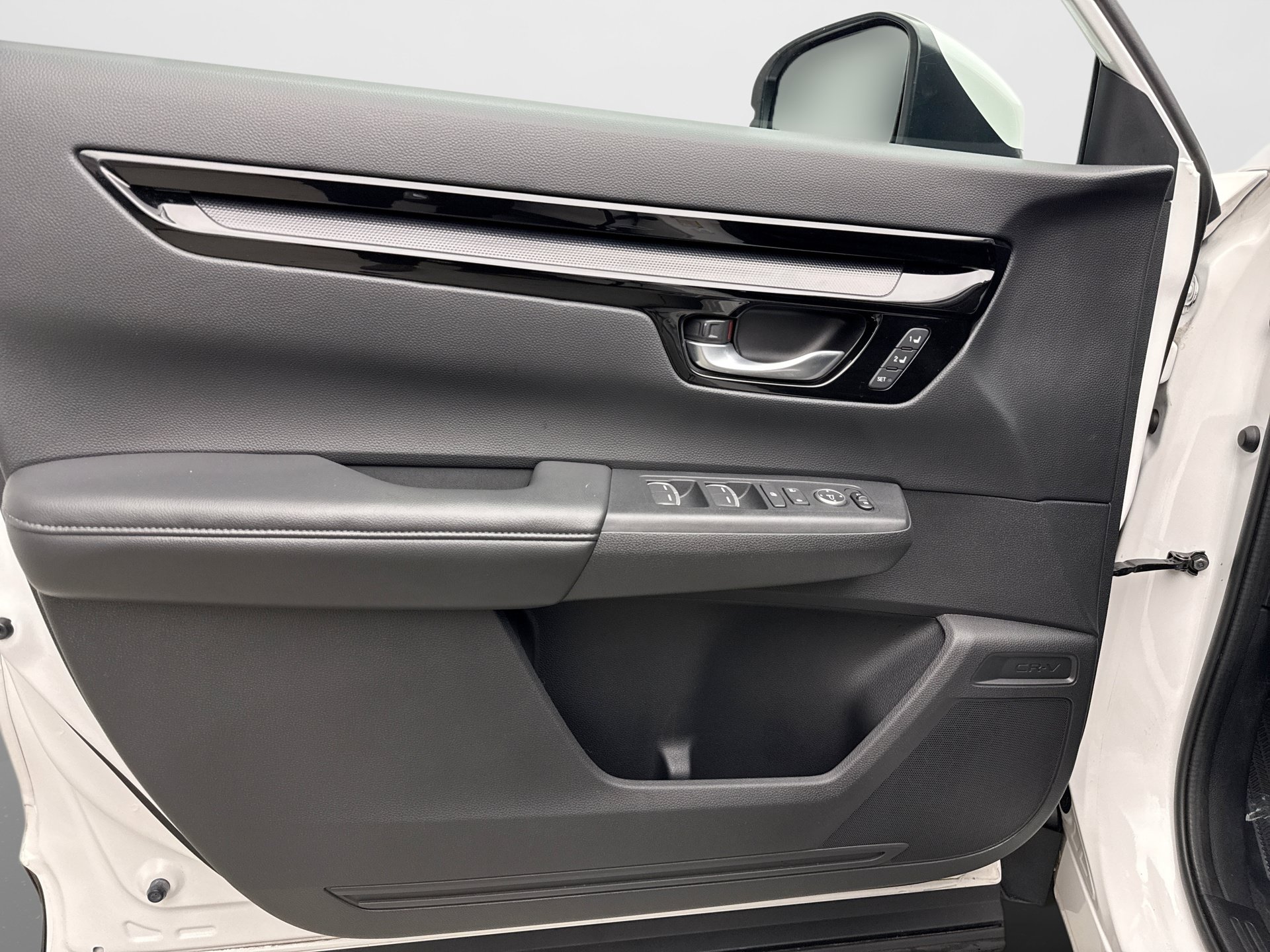 Used 2024 Honda CR-V EX-L image 9