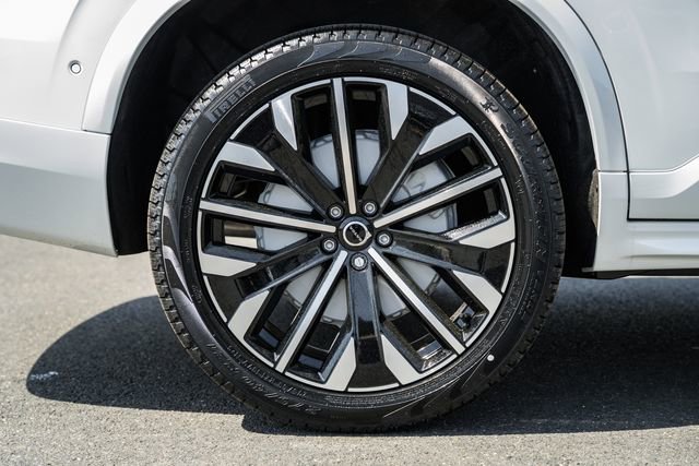 New 2026 Volvo XC90 B6 Ultra w/ Protection Package Premier image 18