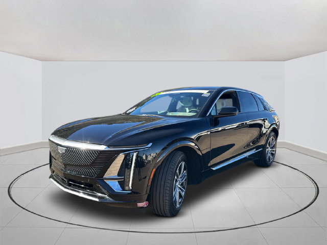 Certified 2024 Cadillac Lyriq Luxury AWD/4WD image 11