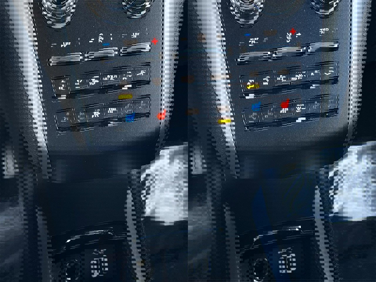 Used 2019 Lincoln MKC Reserve image 18