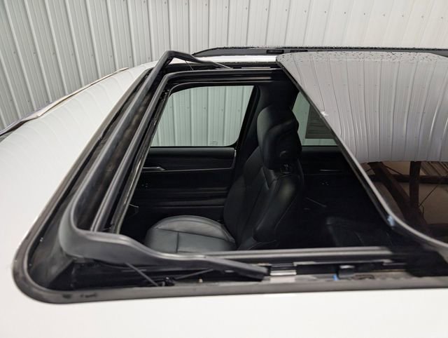 Used 2023 Jeep Wagoneer L Series II w/ Premium Group I image 8