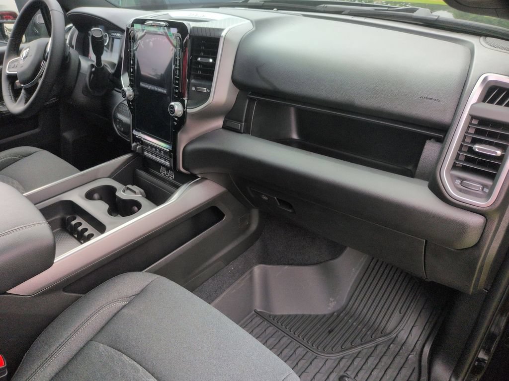 New 2026 RAM 3500 Big Horn AWD/4WD image 34
