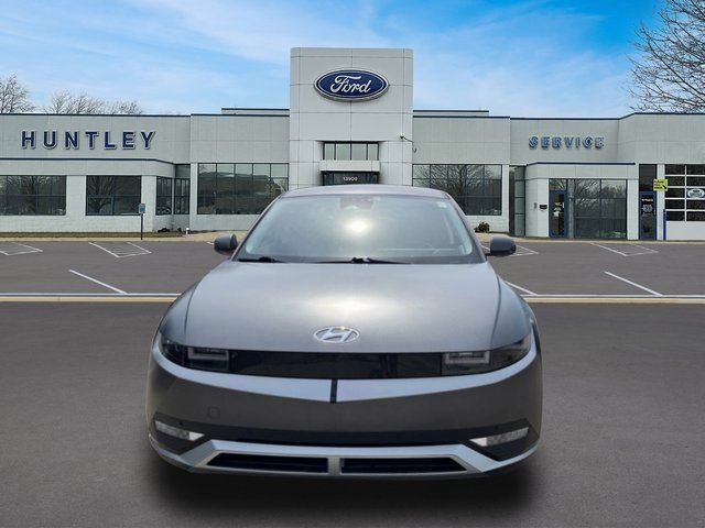 Used 2024 Hyundai Ioniq 5 SEL AWD/4WD image 2