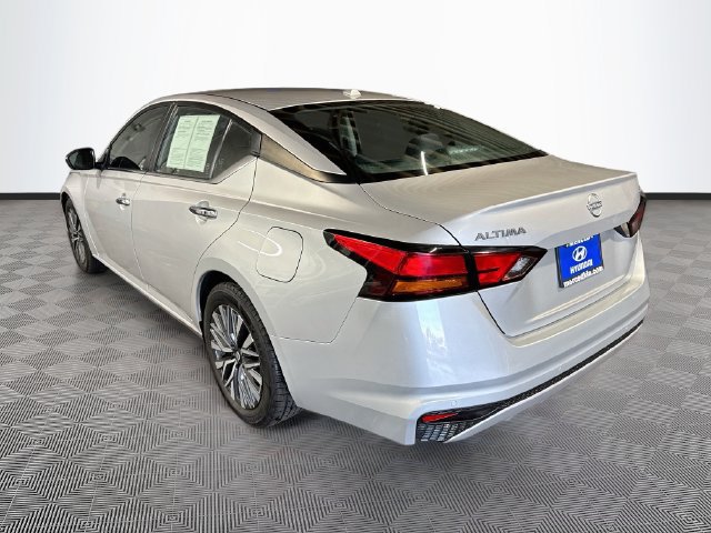 Used 2024 Nissan Altima 2.5 SV FWD image 5