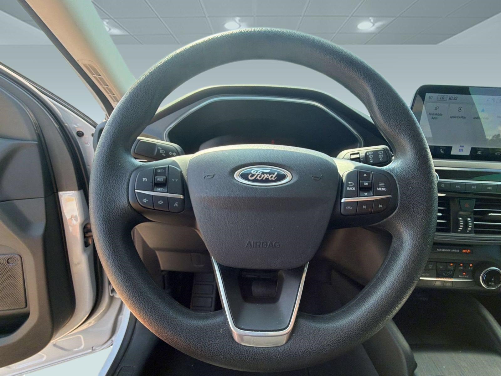 Certified 2025 Ford Escape Active FWD image 11