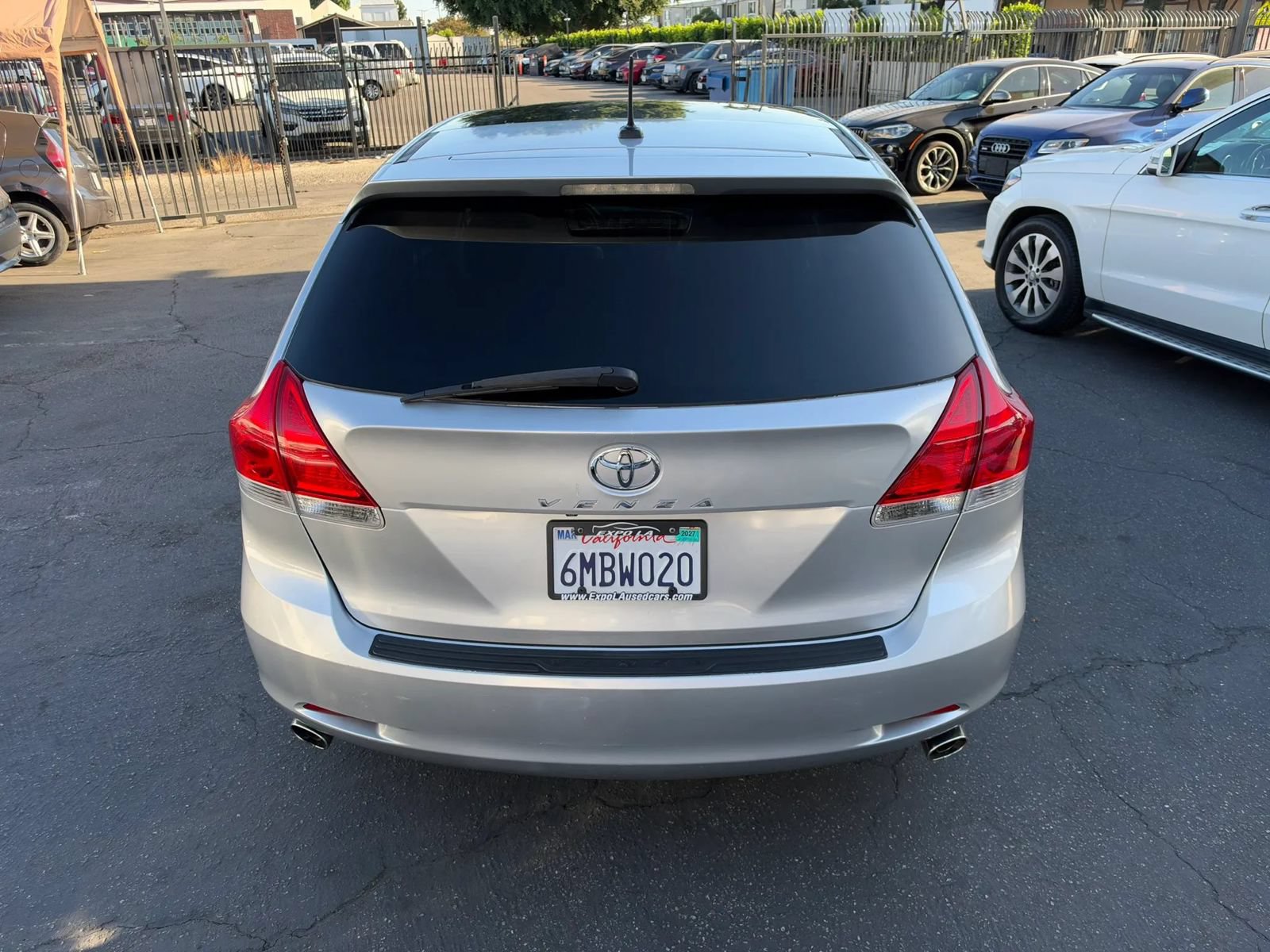 Used 2010 Toyota Venza w/ Leather Pkg FWD image 14