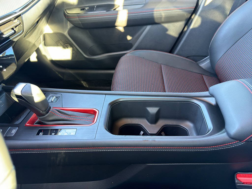 Certified 2025 Nissan Kicks SR image 28