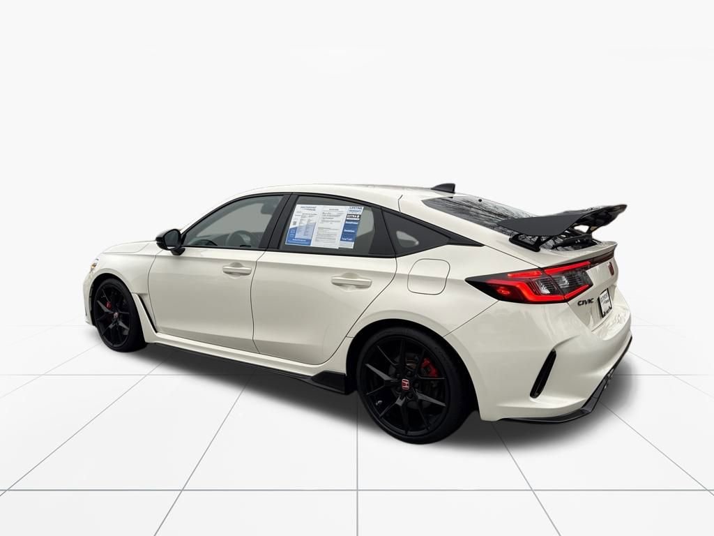 Used 2023 Honda Civic Type R image 6