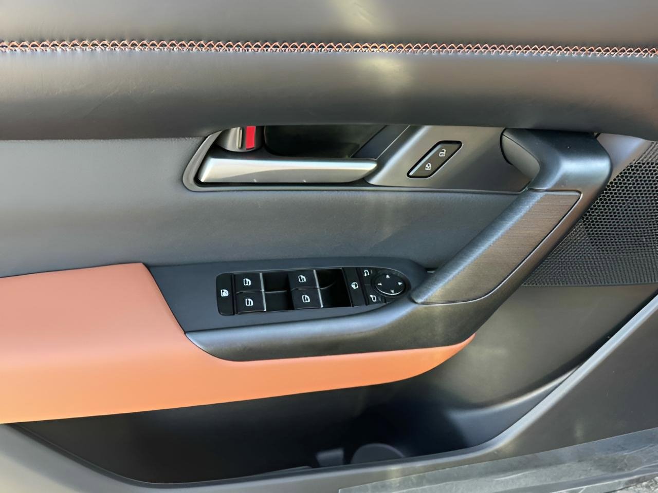 New 2025 MAZDA CX-50 AWD 2.5 Turbo w/ Weather Package image 10