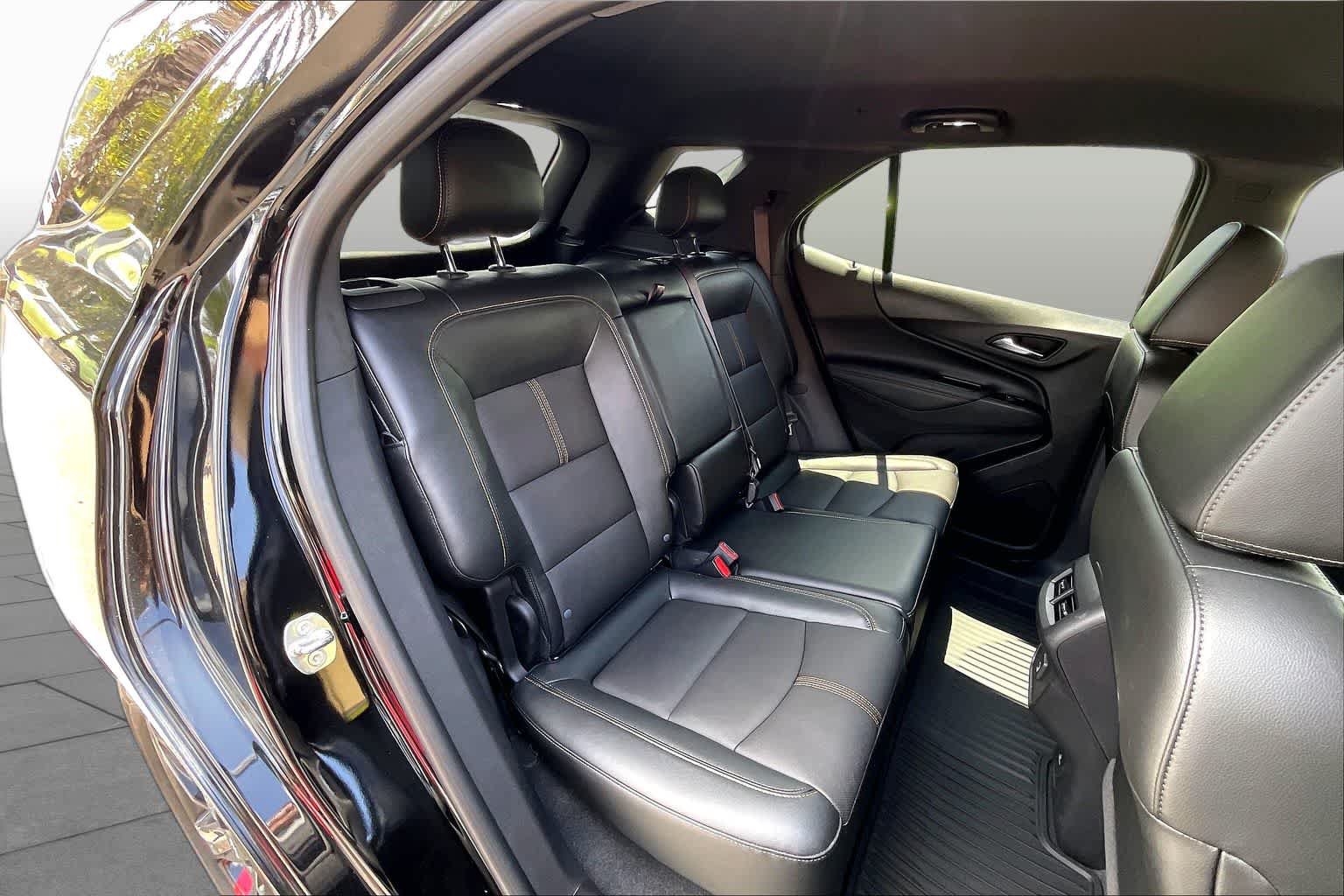 Used 2023 Chevrolet Equinox Premier w/ Redline Edition FWD image 26