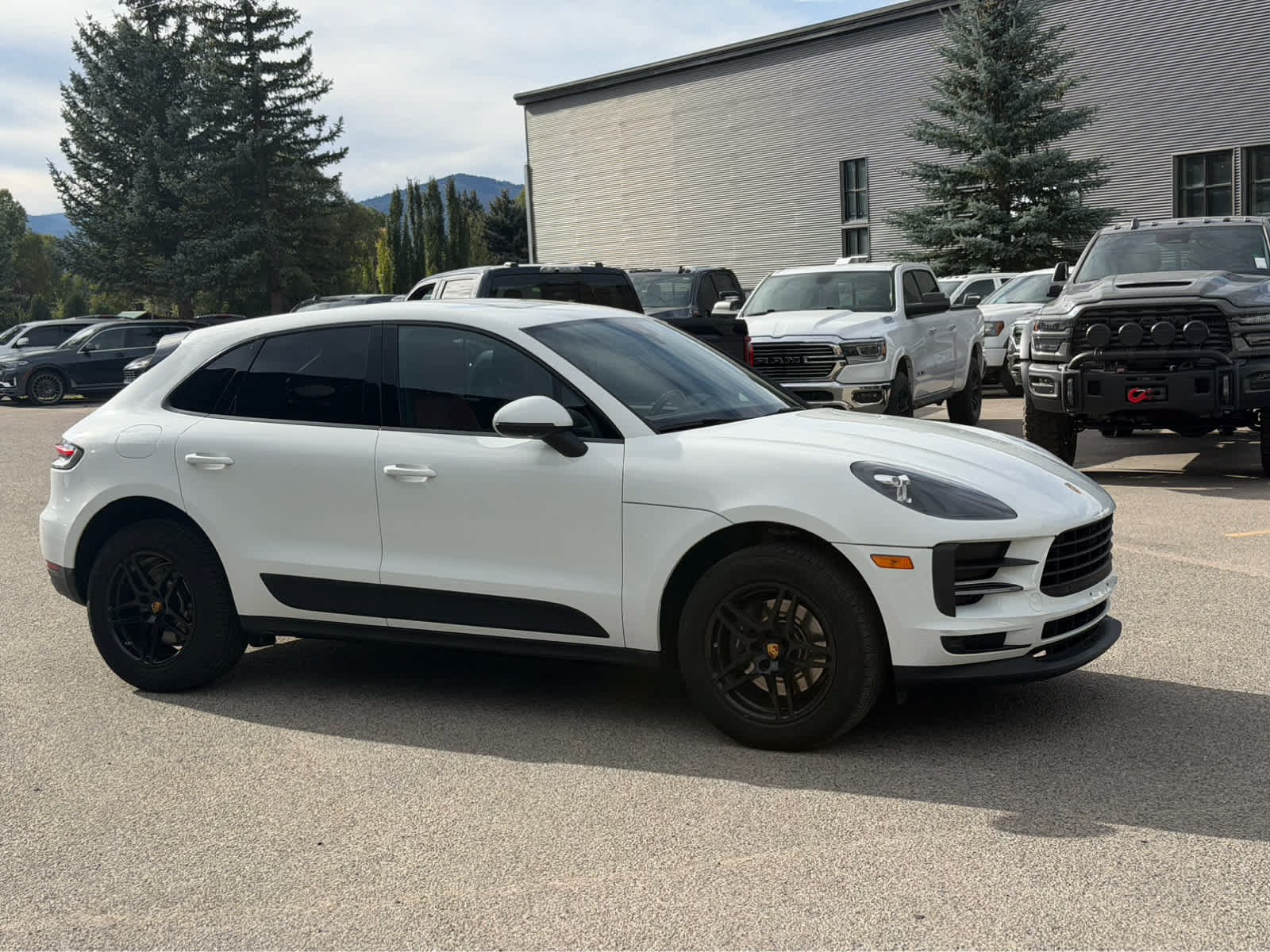 Used 2019 Porsche Macan AWD/4WD image 6