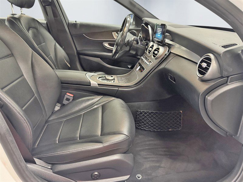Used 2019 Mercedes-Benz C 300 4MATIC Sedan image 22