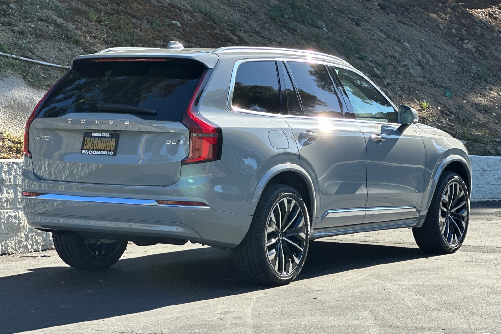 New 2025 Volvo XC90 B6 Ultra image 5