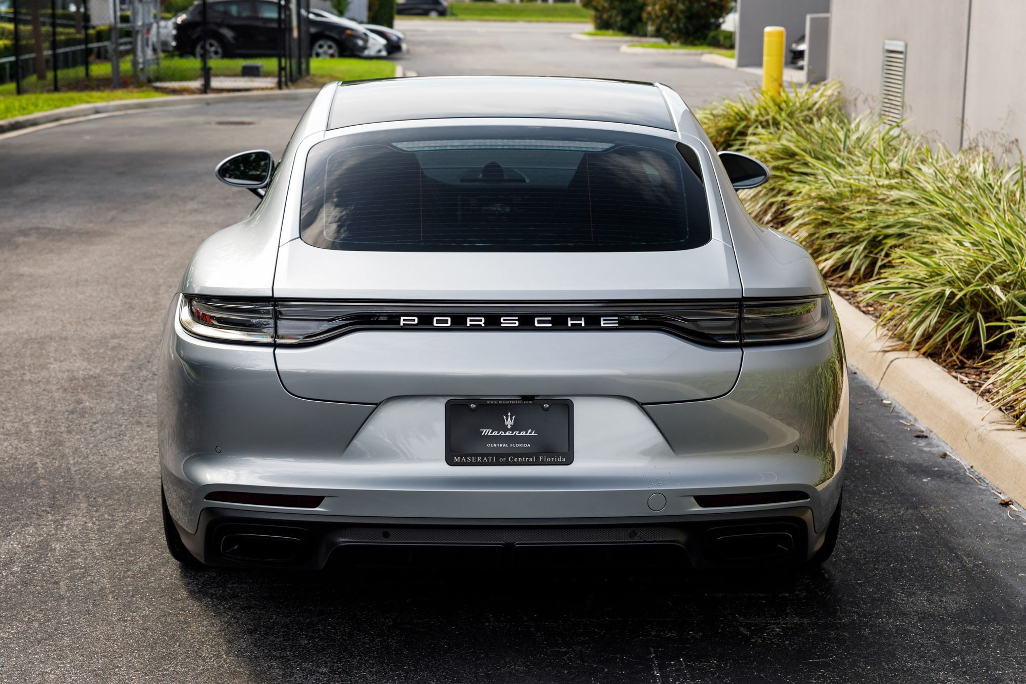 Used 2021 Porsche Panamera image 4