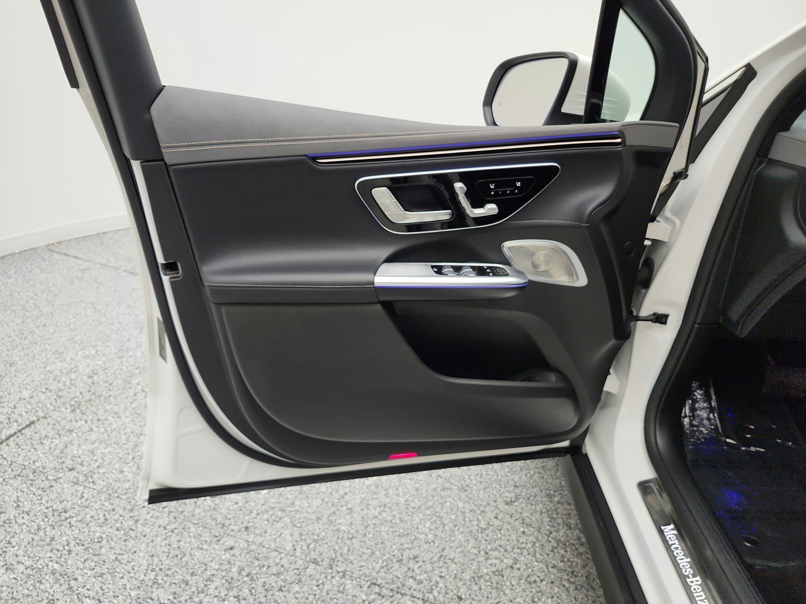 Certified 2026 Mercedes-Benz EQE 320+ SUV image 15