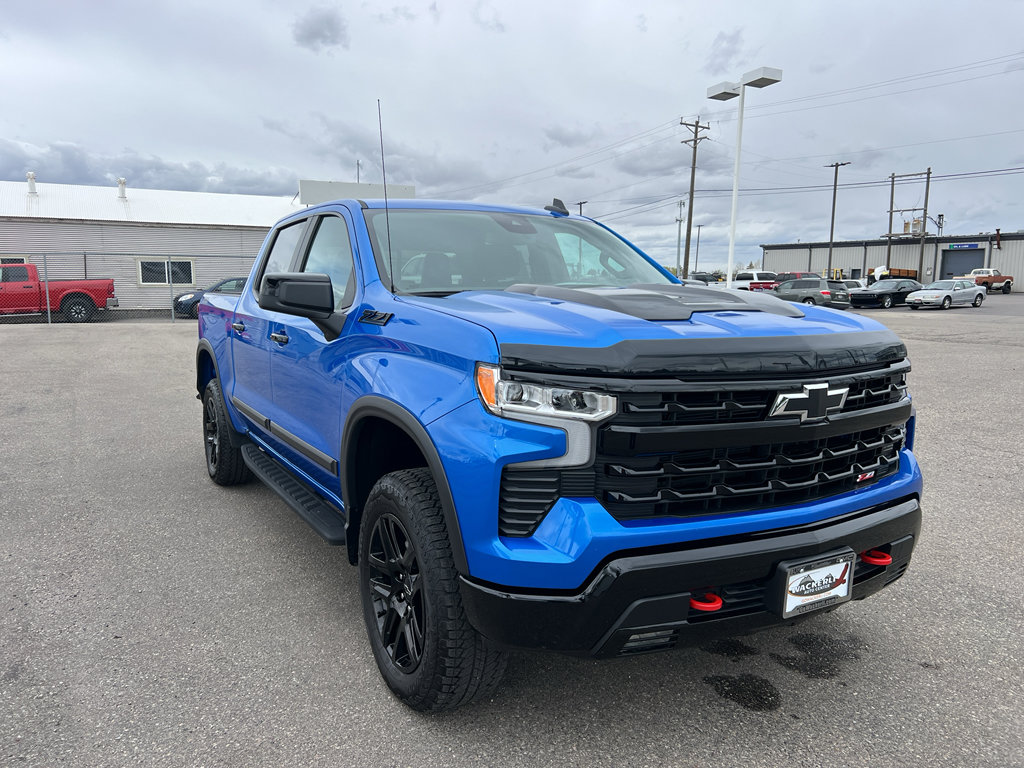Used 2025 Chevrolet Silverado 1500 LT Trail Boss w/ Convenience Package II image 7