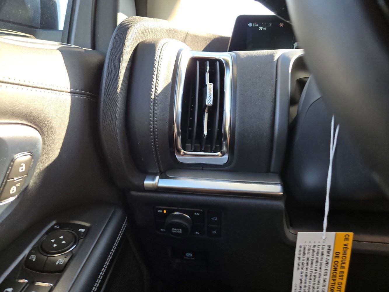 New 2025 Ford Expedition Platinum image 16