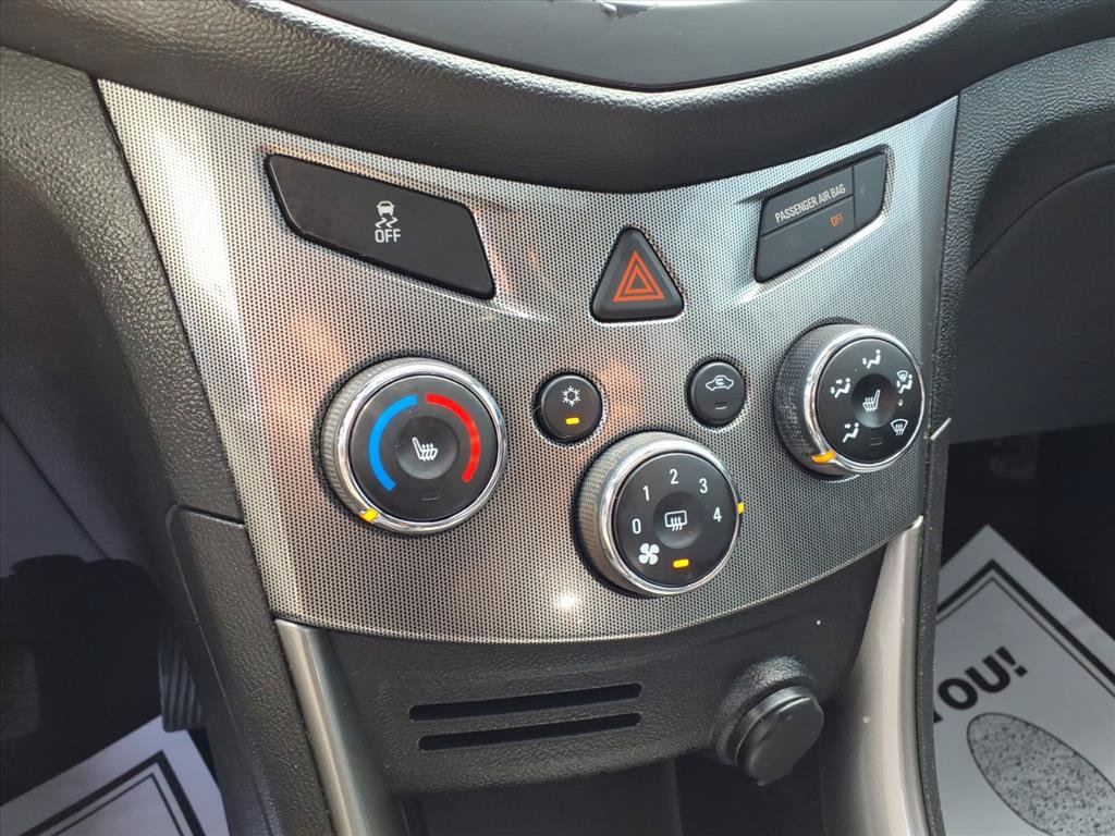 Used 2015 Chevrolet Trax LTZ FWD image 11